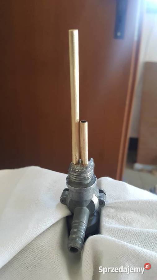 Sprzedam oryginalny kranik WSK garbuska 125175 Pozostałe