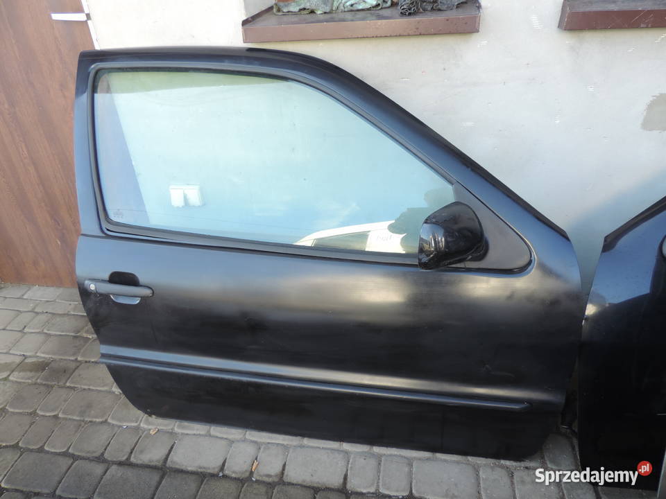 VW POLO 3 6N 3D DRZWI PRAWY PRZÓD LB9Z Rok produkcji 1998 Nowy Sącz