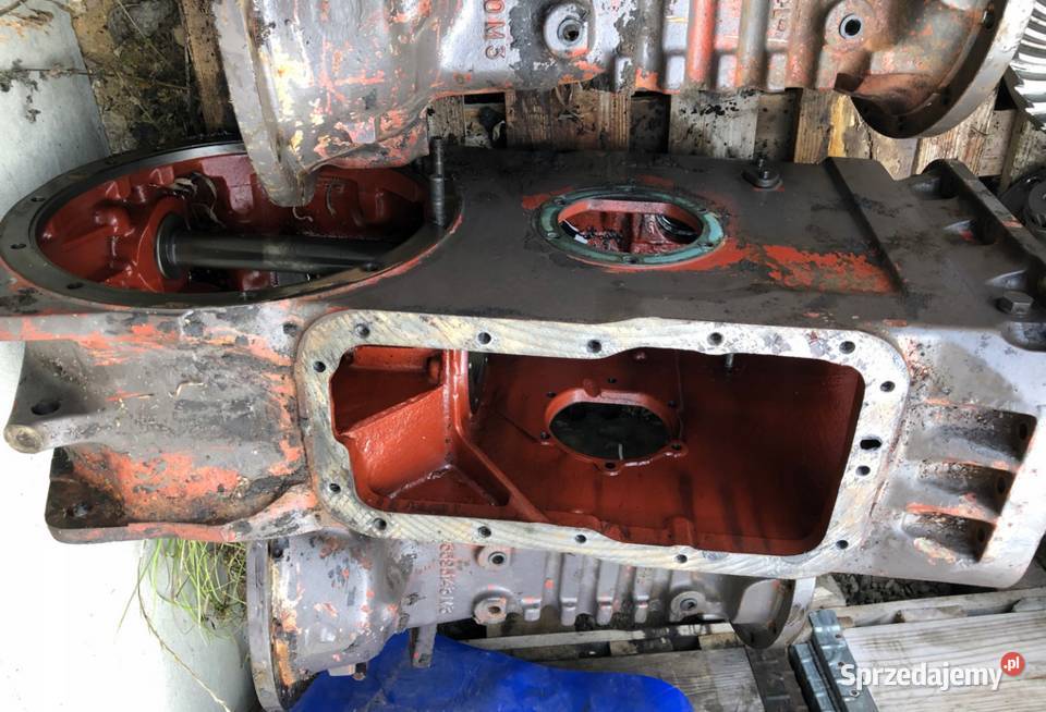 Obudowa mostu Massey Ferguson 390 Perkins LF Kłobuck