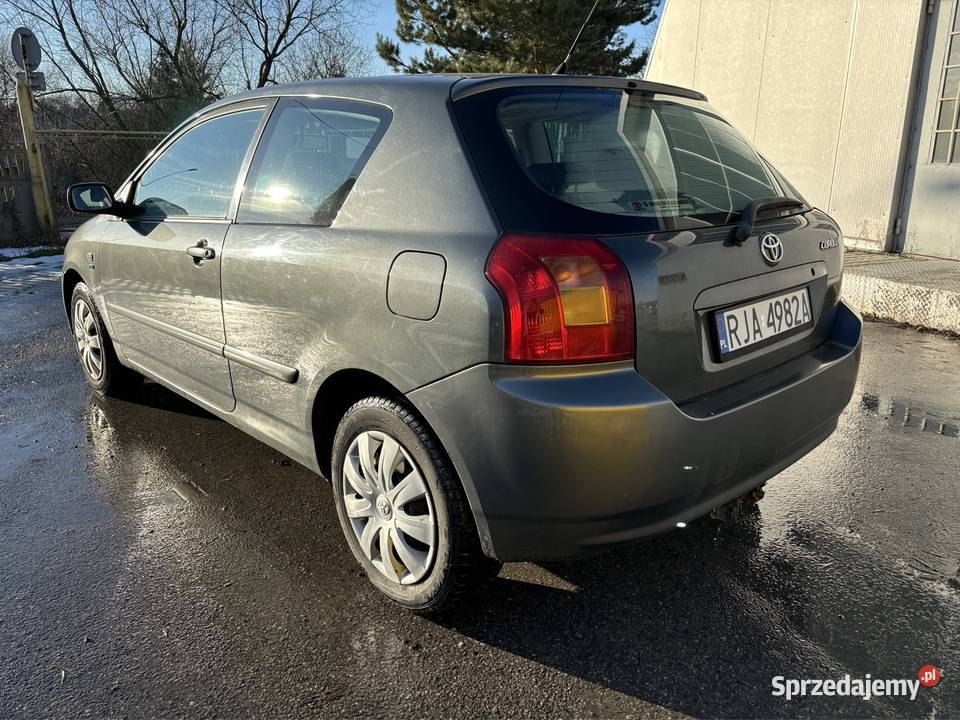 Toyota corolla 14 benzyna manualna skrzynia 97KM Jarosław