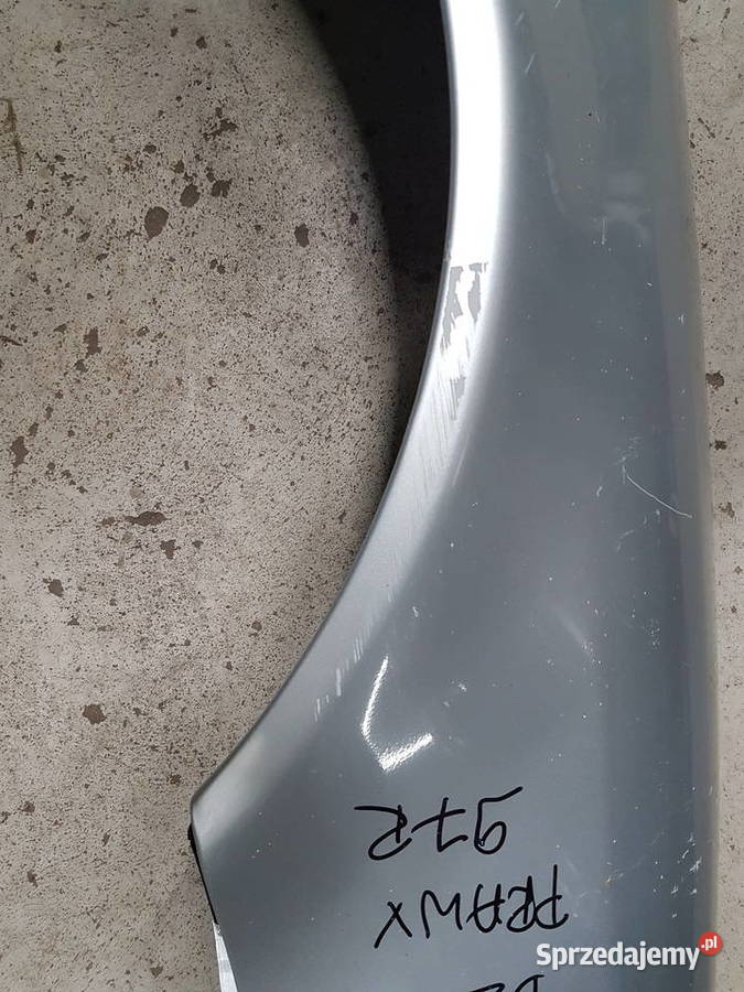 AUDI A8 D2 1997 1995 BLOTNIK PRZOD PRAWY SREBRNY Części