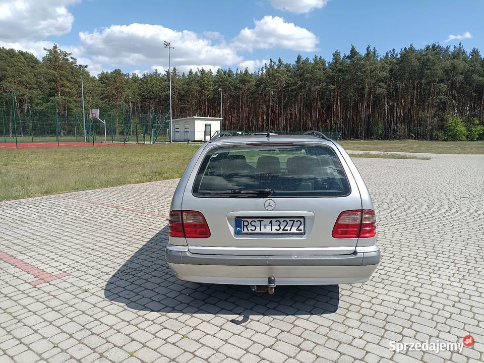 Sprzedam Mercedes e210 7 osobowy 22 cdi Zarejestrowany w Polsce Jastkowice