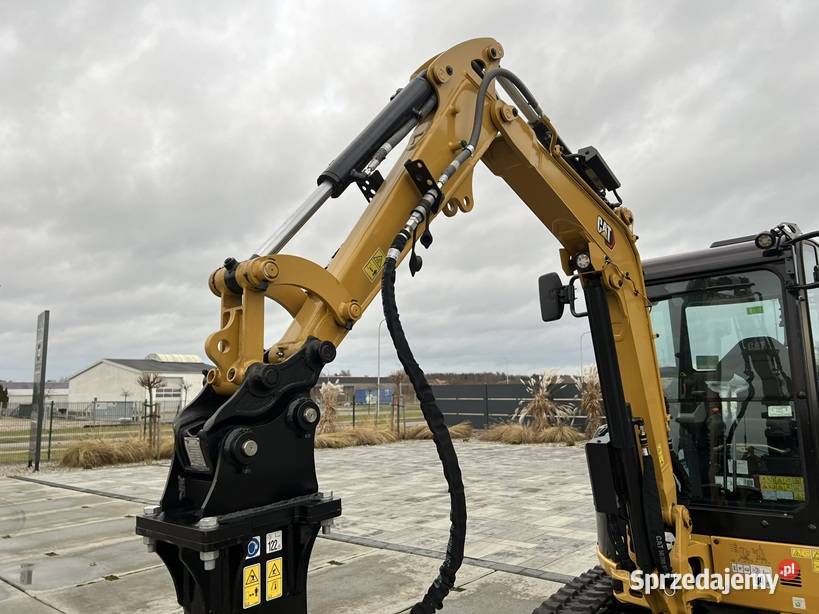 FABRYCZNIE NOWA MINIKOPARKA CATERPILLAR 3027 CR Tuliszków sprzedam