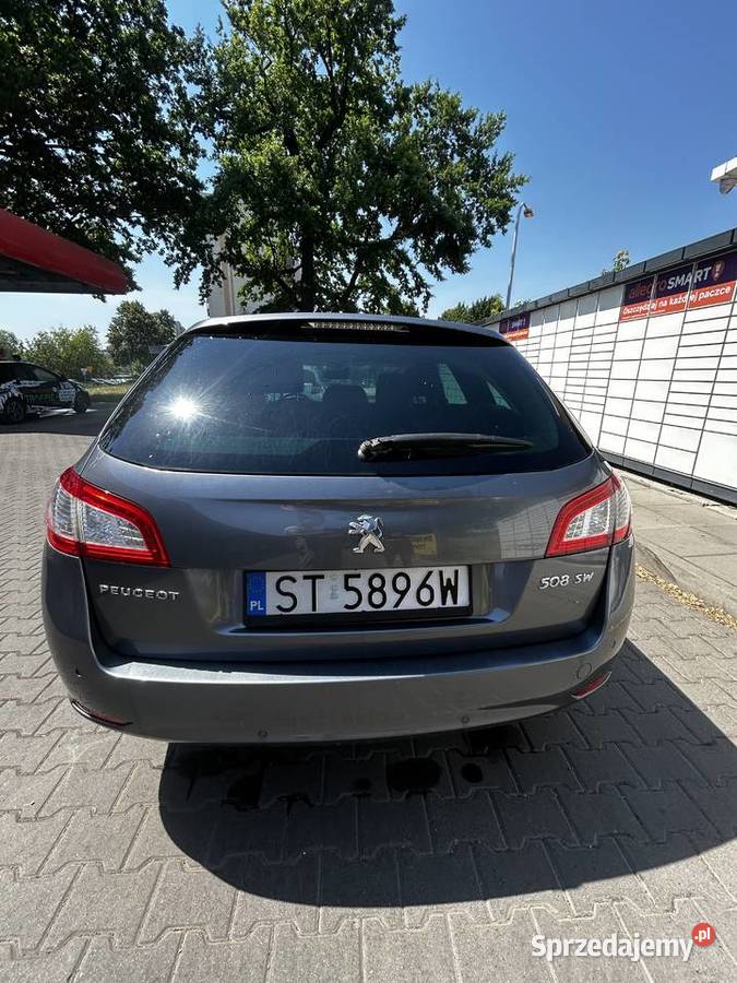 Peugeot 508 SW z 2011 roku i komplet kół nieuszkodzony