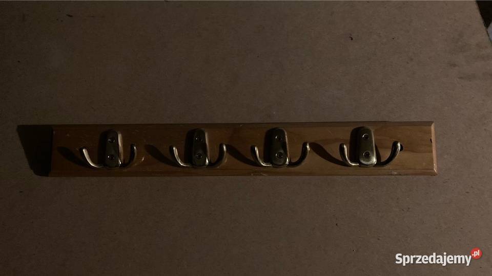 Wieszak mosiądz drewno