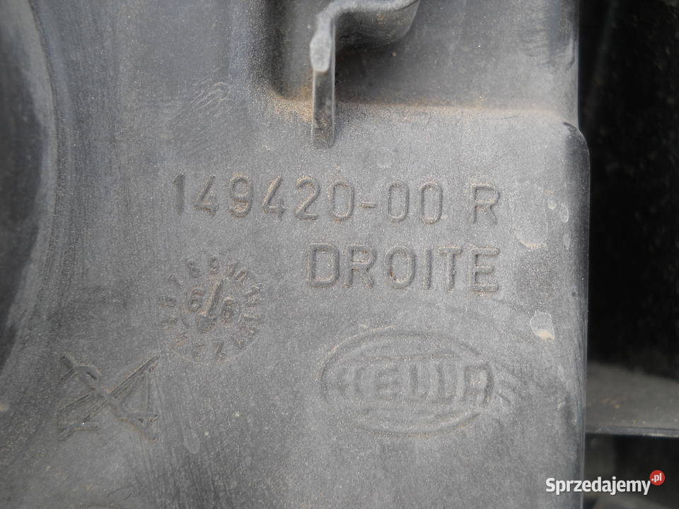 RENAULT LAGUNA I LIFT LAMPA PRAWA Siechnice