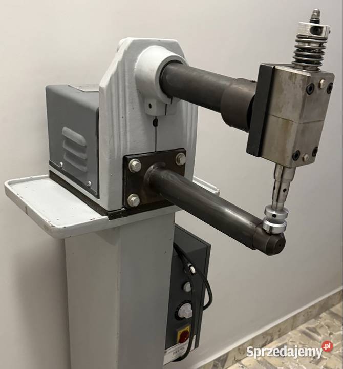 Oklepywarka poklepywarka szwów Stanisław Górny