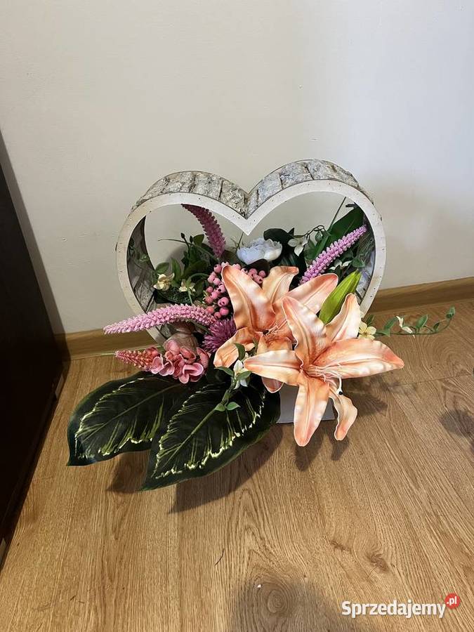 Kompozycja nagrobna z liliami podkarpackie
