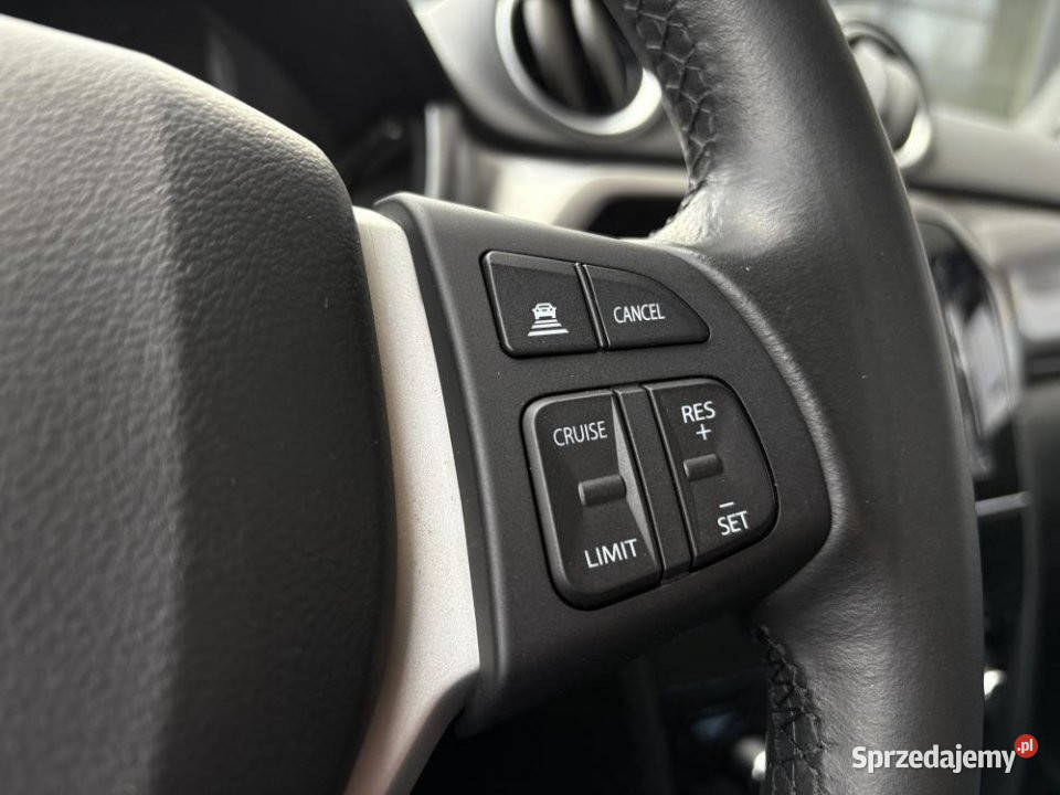 SUZUKI Vitara 2022r Salon Niski Przebieg Automat Warszawa