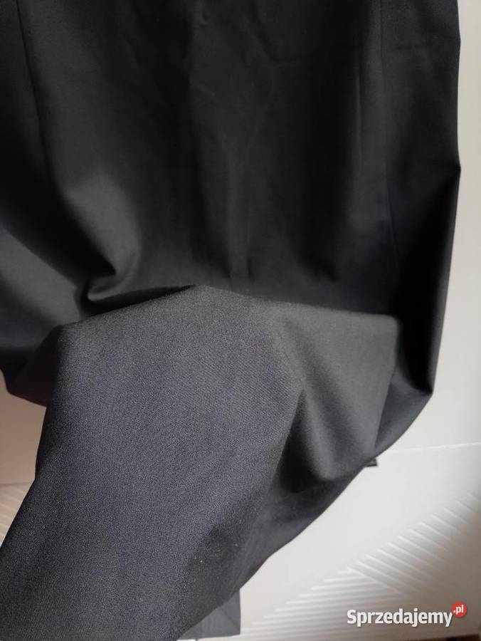 Sukienka Zara S czarna elegancka midi dopasowana wielkopolskie Czarnków