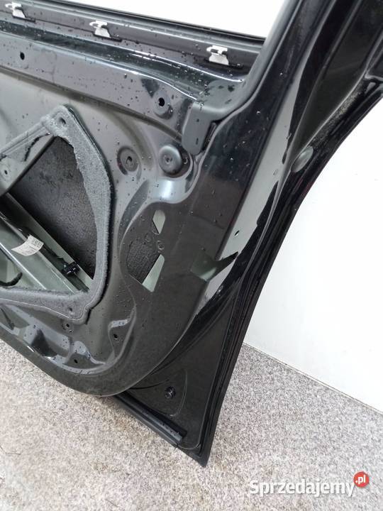DRZWI PRAWE PRZÓD 475 Bmw Seria 1 II 20112019 osobowe Drzwi świętokrzyskie
