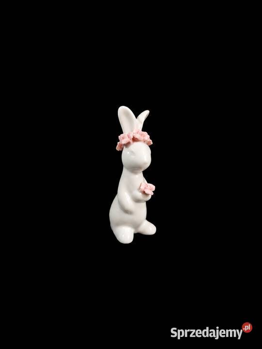 Porcelanowa figurka zajączka