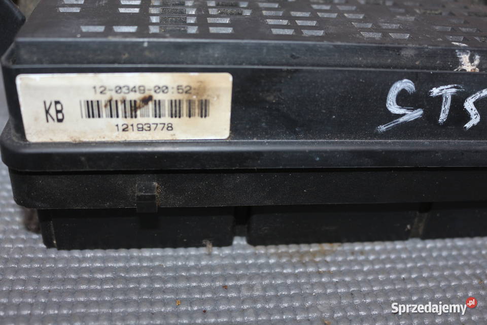 Cadillac STS 46 V8 Skrzynka bezpieczników Prochowice