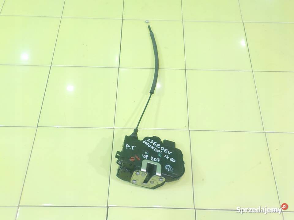 HYUNDAI ix20 16 CRDI 13r 5D zamek drzwi prawy Suków
