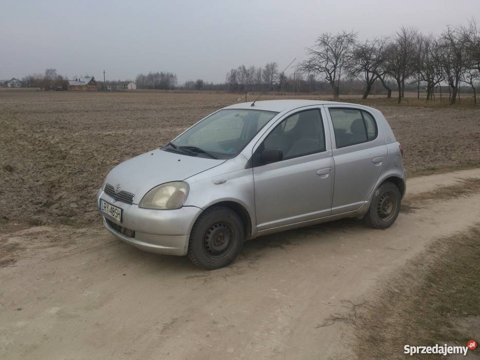 99 Toyota yaris 10 VVTi welurowa tapicerka Lubartów sprzedam