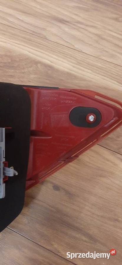 Lampa tylna lewa Mercedes C klasa W204 oryginał dolnośląskie Chocianów