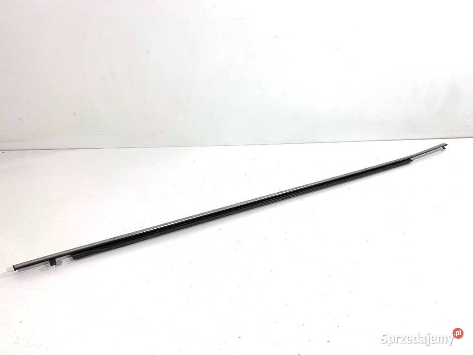 LISTWA ZGARNIAJĄCA PRZÓD PRAWY LEXUS CT osobowe