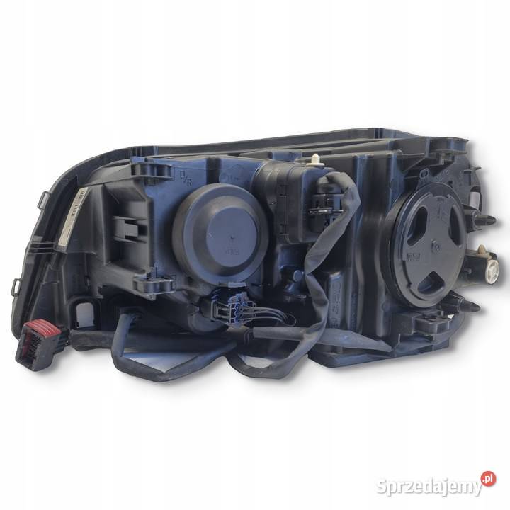 LAMPA PRAWA Volvo XC90 prawy przód przednia Chełm