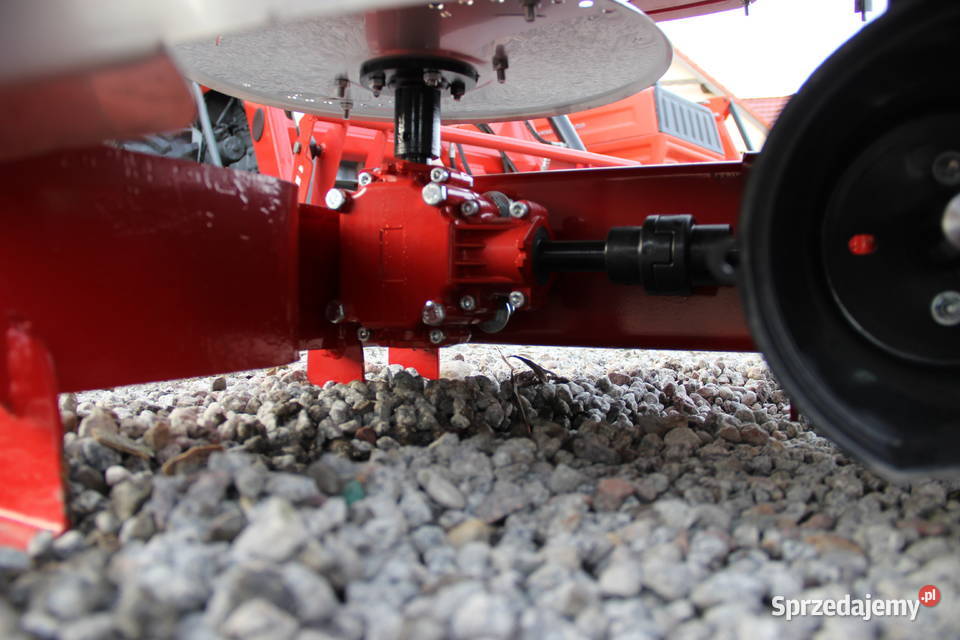 Rozsiewacz do nawozu dwutarczowy nowy model nieuszkodzony