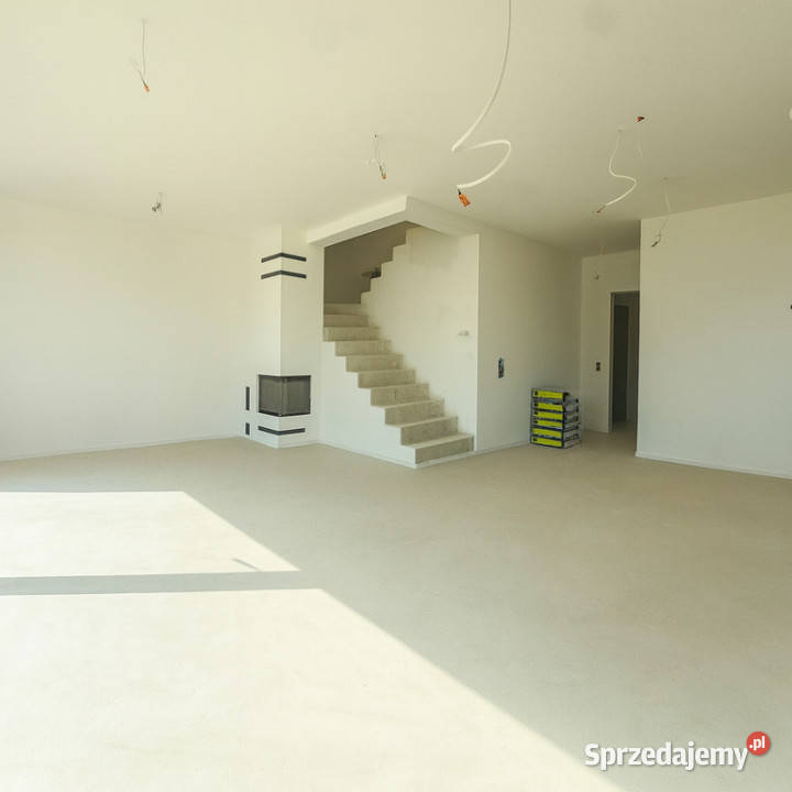 Nowoczesny Dom z garażem 130 m2 30 m2 poddasza Nieruchomości