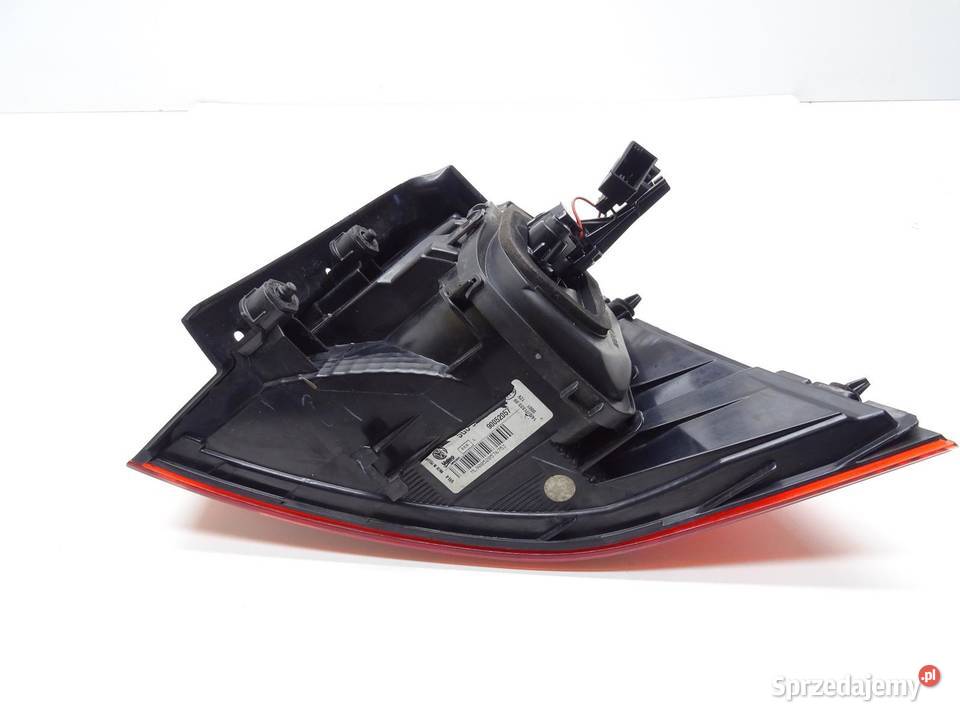 LAMPA LEWA LEWY TYŁ TYLNA W BŁOTNIK 5G0945095 VW