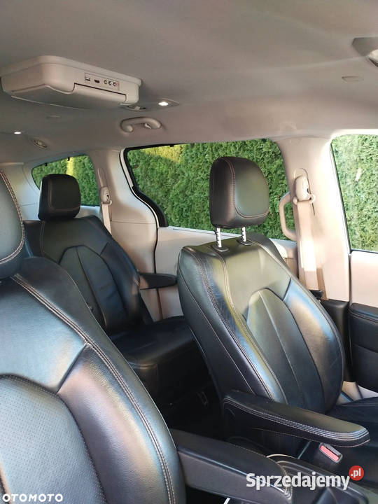 Chrysler Pacifica PHEV 36 100 Bezwypadkowy Katowice