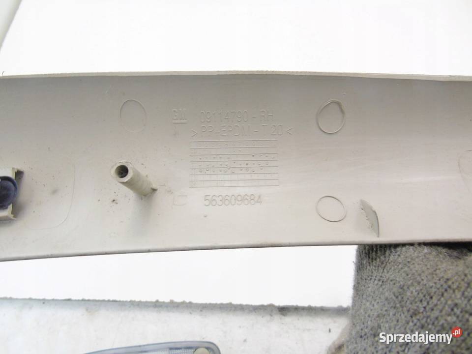 OBUDOWA SŁUPKA PRAWY PRZÓD OPEL CORSA C 3 D Sosnowiec