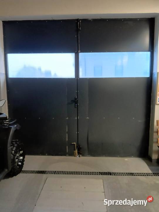 Brama garażowa dwuskrzydłowa Zamość