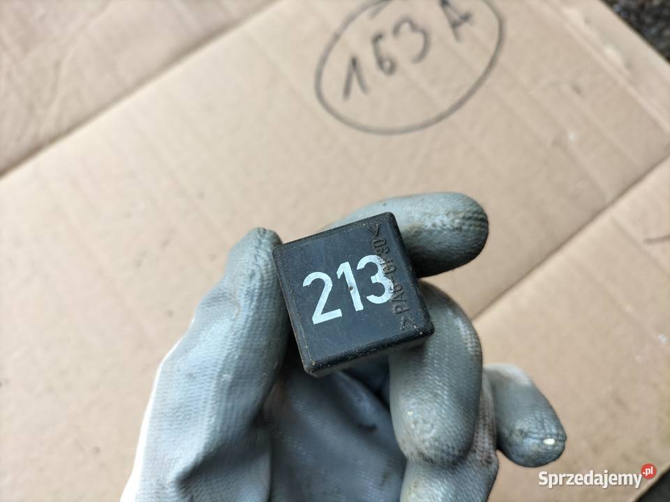 PRZEKAŹNIK SKODA AUDI VW 213 443951253J Kamień-Kolonia sprzedam