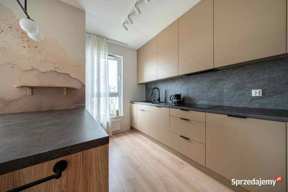 Na sprzedaż 4 pokojowy apartament Wieża Jeżyce Poznań