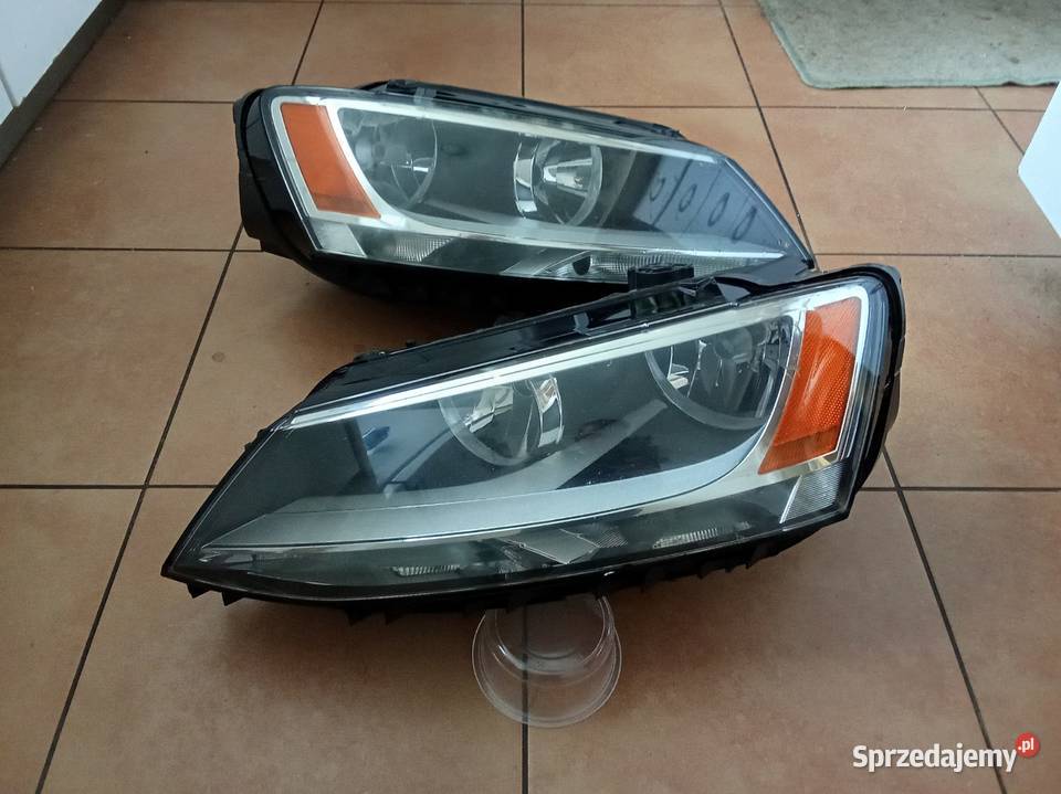 VW Jetta 5c7reflektory LP orginal hella Wrocław