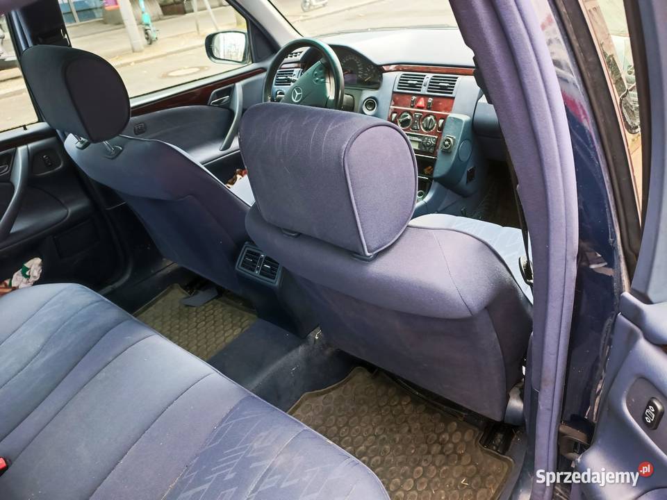 Mercedes W210 1999 28 V6