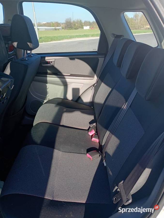 Suzuki sx4 4x4 abs esp relingi hak klima nowe sprzedam