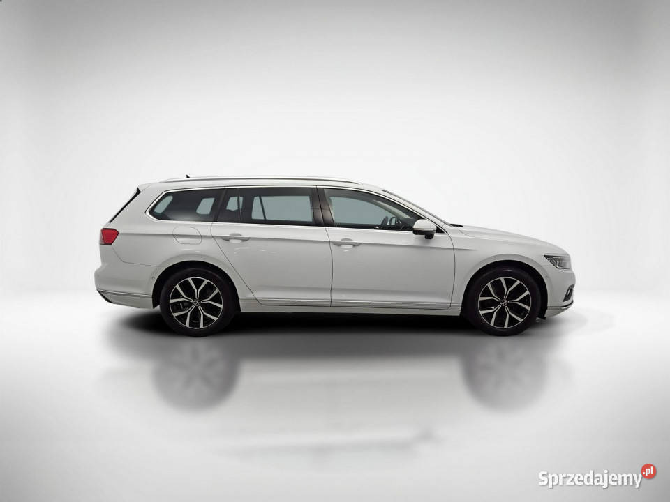 Volkswagen Passat Variant 20 TSI Elegance DSG Z automatyczna
