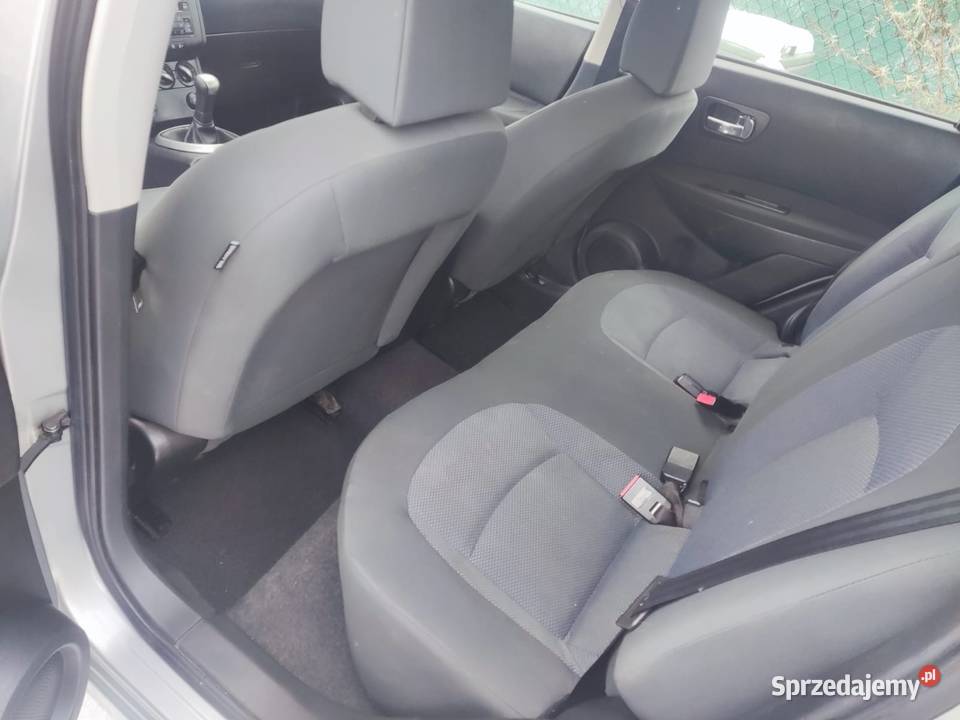 Nissan Qashqai 16 benzyna nieuszkodzony Poznań