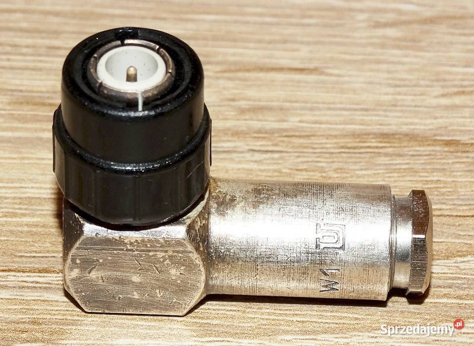 Złącze kątowe wtyk BNC50W1 50 omów UNITRA nowy śląskie sprzedam