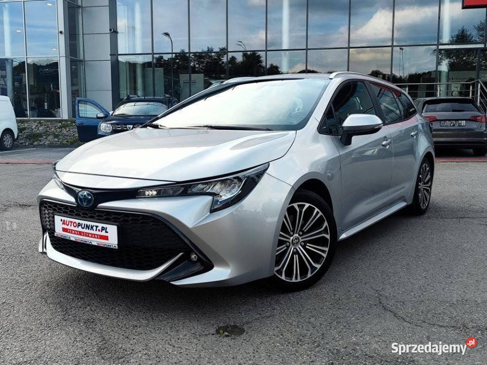 Toyota Corolla 2022r LED kamera asystenci NAVI Kraków