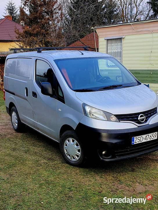 Nissan nv200