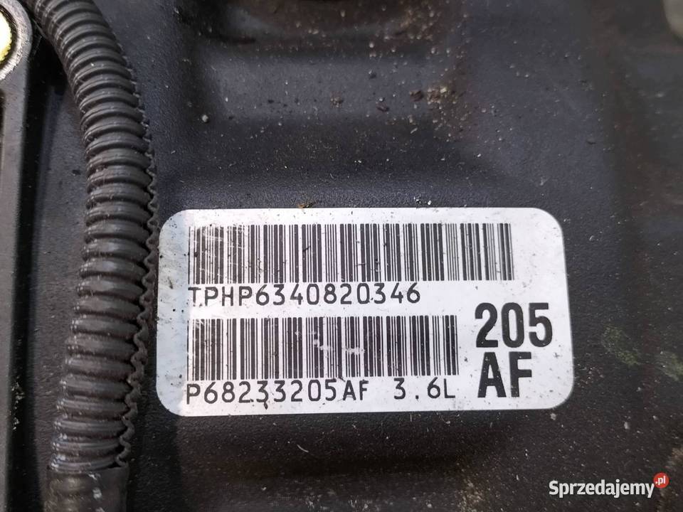 SILNIK KOMPLETNY BENZYNA P68233205AF 36 V6
