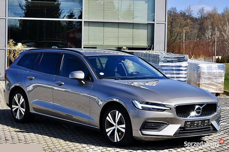 Volvo V60 B3 B Geartronic Momentum 163 2020r zachodniopomorskie Goleniów sprzedam