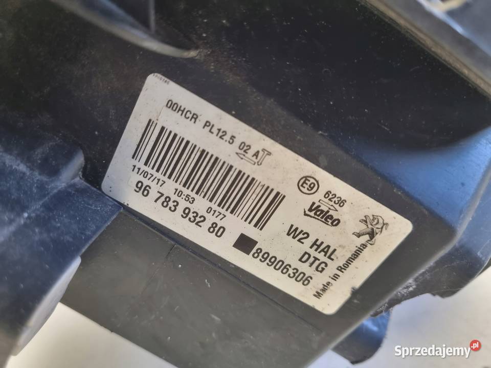 LAMPA PRAWA Peugeot 508 prawy przód przednia Lampy przednie Chełm