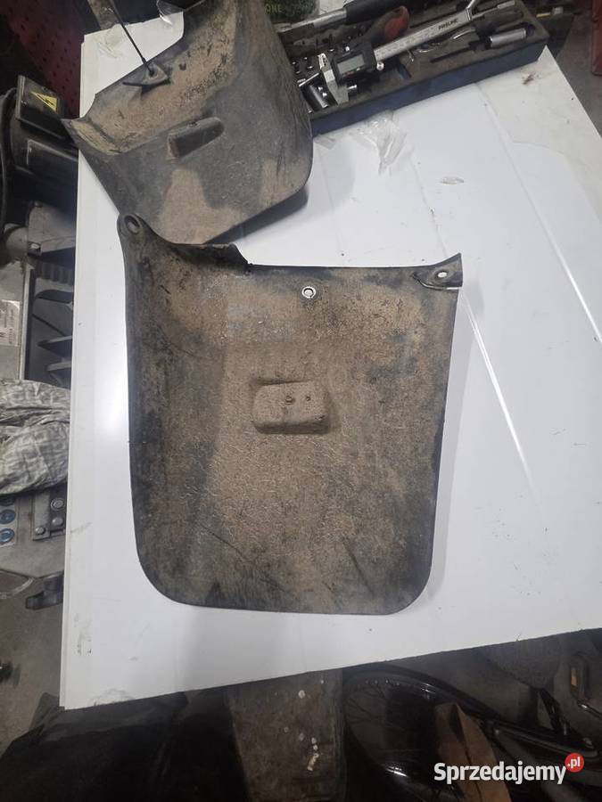 Chlapacz Błotnik tyl suzuki eiger 400