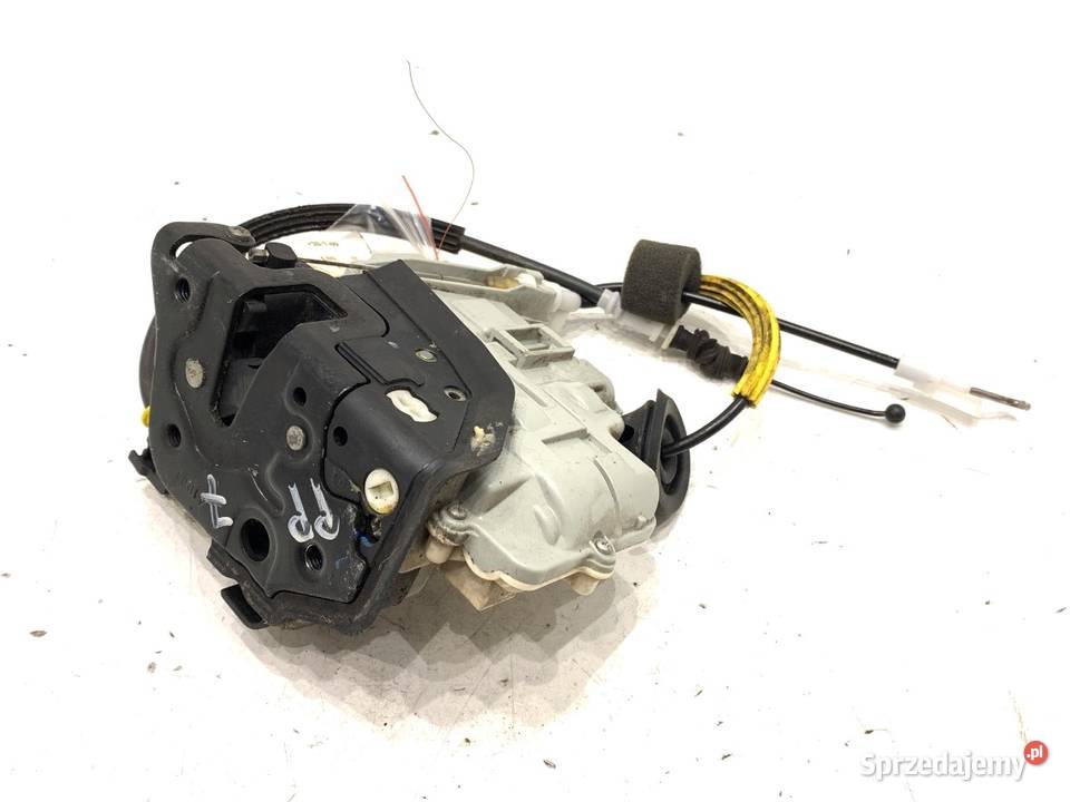 ZAMEK DRZWI PRAWY PRZÓD AUDI Q5 8R SUV 0817