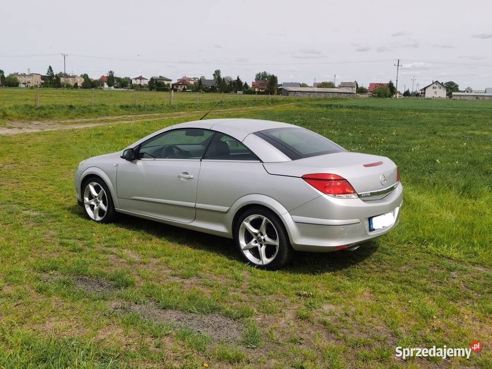 Opel Astra 19 CDTI 150 Twintop xenon alu 18 tempomat Ciechanów