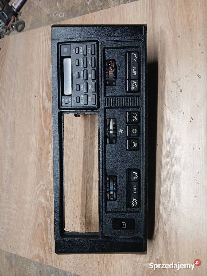 Panel klimatyzacji e34 e32
