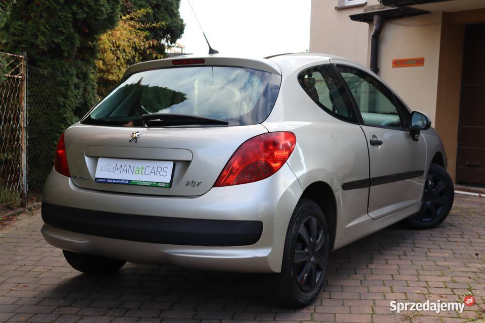 Peugeot 207 14 8V 73 NISKI PRZBIEG Fajny stan 207 Motoryzacja Sosnowiec sprzedam