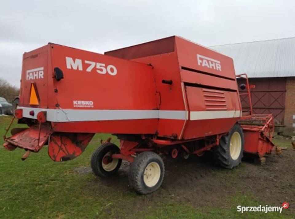 Fahr M750 z sieczkarnia Nowy Dwór