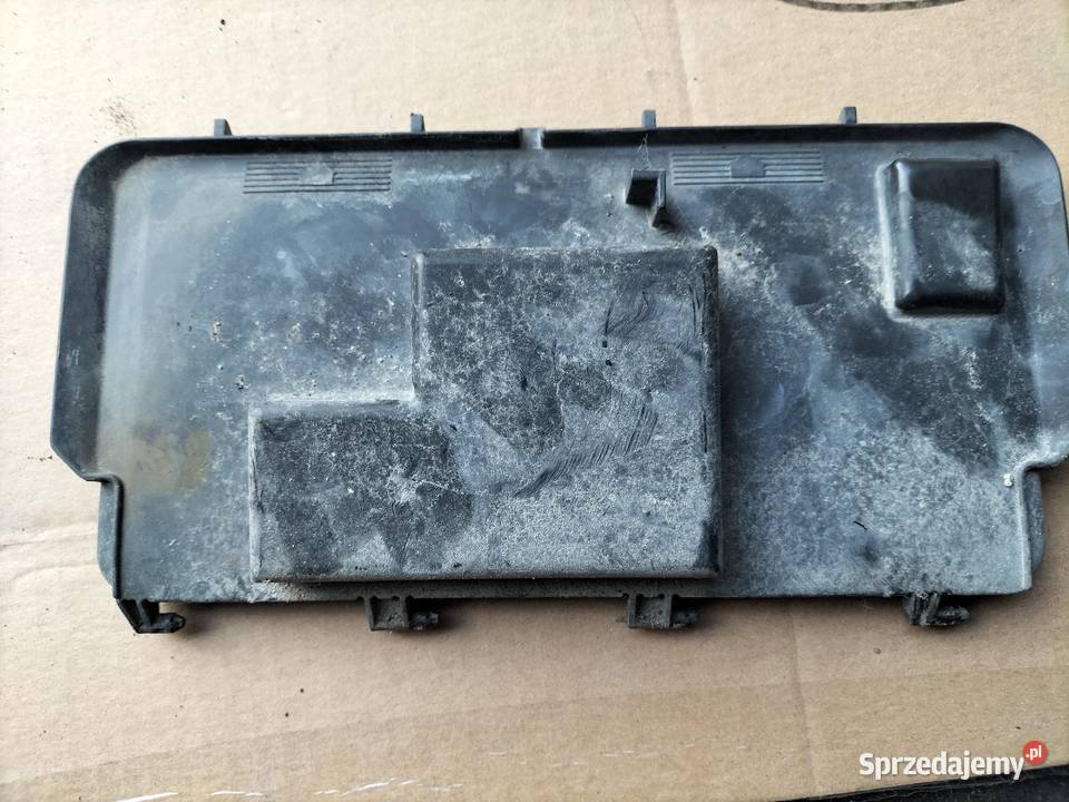Audi 80 B3 B4 8A094181 Pokrywa skrzynki
