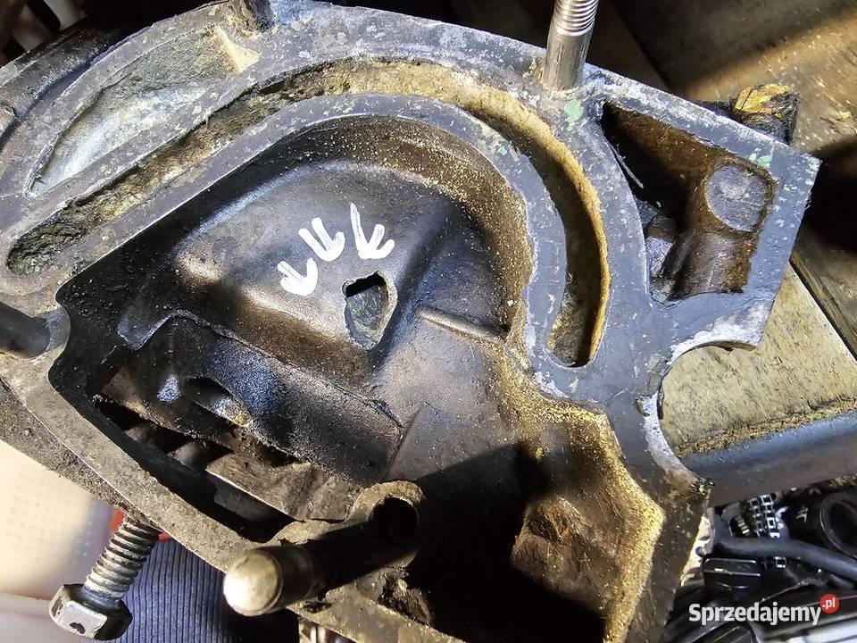 Mercury 200 blok 20 tłoki cylindry 20 HP 20hp Jelenia Góra sprzedam
