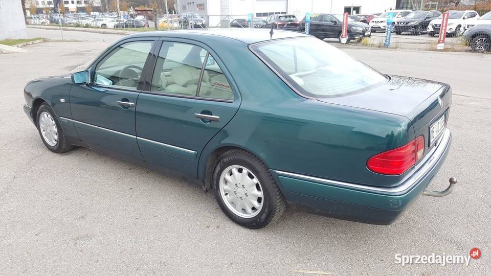 Mercedes E220 95 236 Oryginalny Lakier Sosnowiec